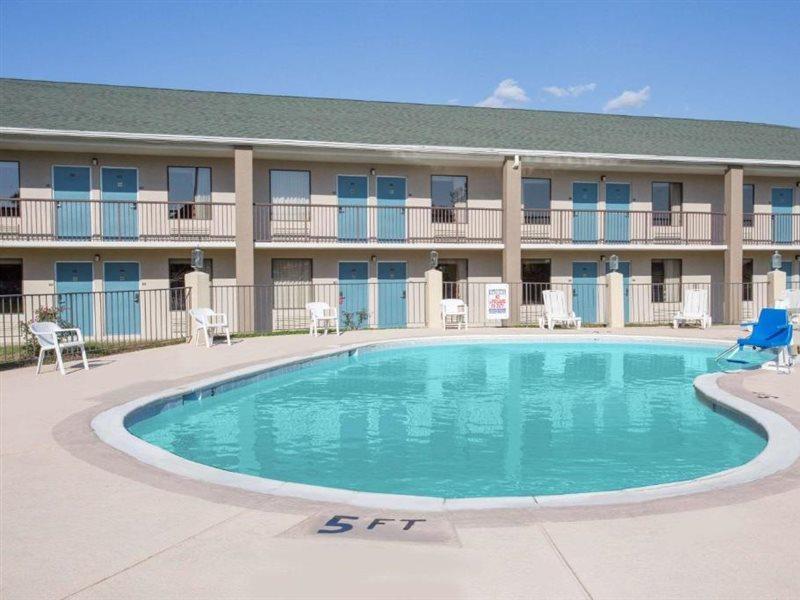 Motel Super 8 By Wyndham Dunn Exterior foto